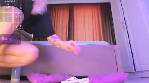 Call me Mia online show from March 27, 2:39 am