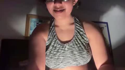 heidirose256 online show from January 7, 11:32 pm