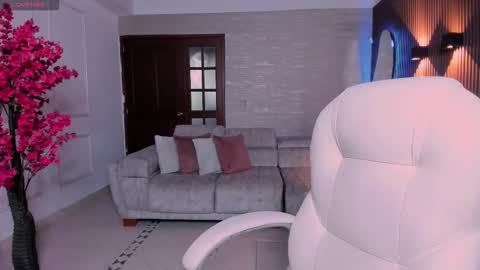 Heidy online show from March 10, 3:33 am