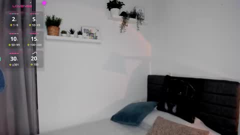 helen_miller online show from July 20, 11:39 pm