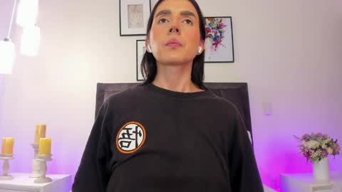 Helen  online show from April 5, 1:52 pm