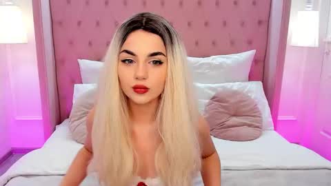 Helen online show from October 31, 1:33 pm