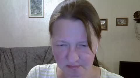 helgacharming online show from July 3, 9:30 pm
