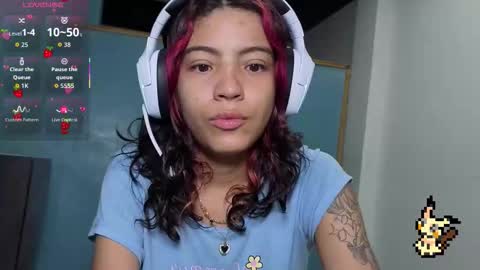 Snapshot of helia_n_amy chatting on October 9, 8:53 am Helia Transfem and Amy online show from October 9, 8:53 am