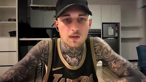 hellacozy online show from February 9, 1:37 pm