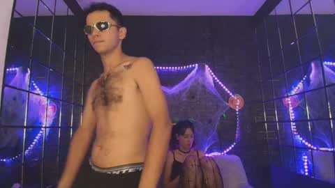 H E L L   AND  D A N T E online show from October 28, 3:40 am