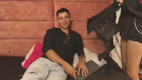 H E L L   AND  D A N T E online show from October 15, 9:26 pm