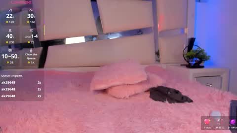 hellen__smith_ online show from December 2, 10:41 pm