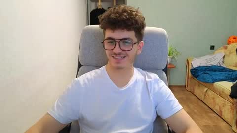 Remy online show from December 15, 1:18 pm