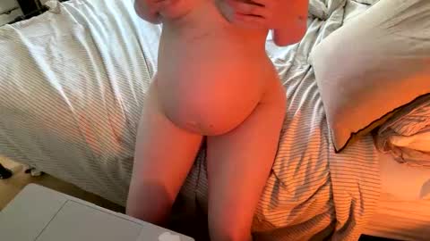 Pregnant and juicy online show from April 23, 9:17 am