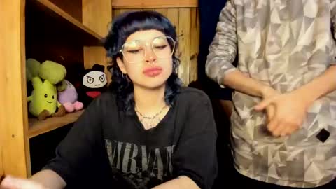 Snapshot of helokitkat chatting on October 21, 1:22 am helokitkat online show from October 21, 1:22 am