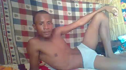 Adrian Honey online show from January 4, 11:00 am