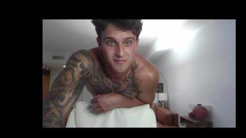 henrydesanti online show from April 15, 5:00 am