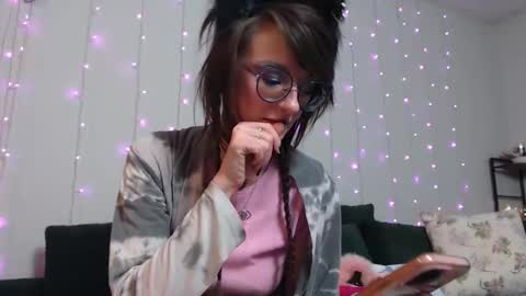 Shianne Siren online show from May 10, 3:46 am