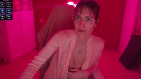 HeraLuna  online show from January 12, 11:15 pm