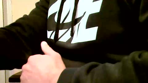 mr D online show from November 29, 4:47 pm