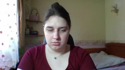 hess_luna_ online show from May 7, 9:16 am