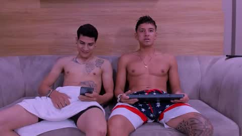 heteros men online show from February 18, 9:03 pm