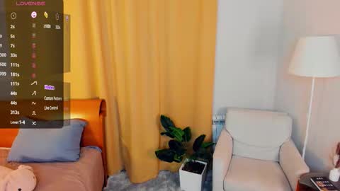 Linda online show from December 20, 7:54 pm