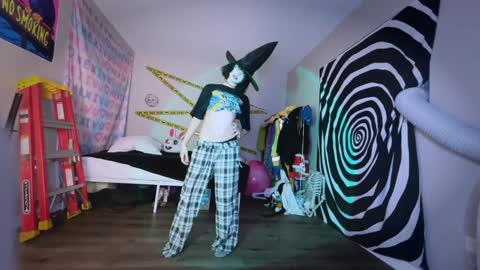 salem online show from October 6, 2:40 am