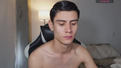 hey_cesard online show from April 18, 3:47 pm