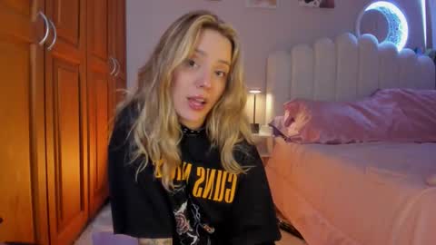 Martina Ricci Show schedule Monday to Friday 8am colombia time I work some weekends  online show from January 6, 5:28 pm