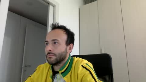 hhombre online show from May 11, 7:48 am
