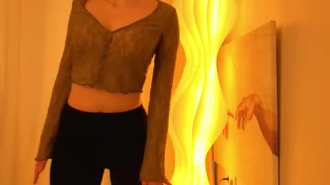 Stella online show from March 5, 11:19 am