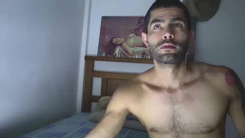 hideonbush online show from October 10, 3:01 am