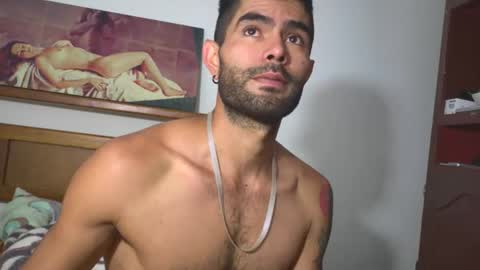 hideonbush online show from April 22, 11:50 am