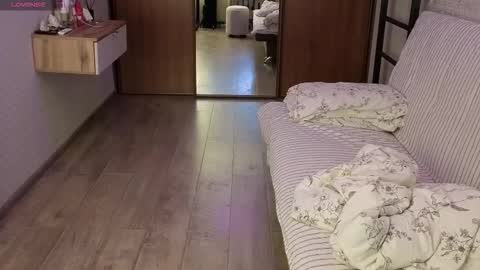 HIHIKA online show from February 12, 3:48 pm