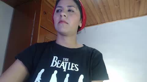 hilaril18 online show from October 15, 12:14 am