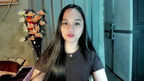 hilarymolly online show from March 2, 7:15 am