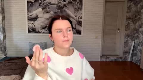 Mila online show from October 24, 7:31 am