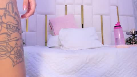 Hillary online show from December 17, 12:34 pm