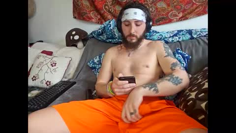 hippiejagain online show from March 18, 7:09 pm