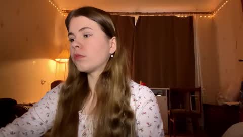 I am Amy ntmu Lets hit 10 Thumbs Up together online show from February 2, 12:56 pm