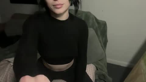 hoarderofpotential online show from December 3, 4:57 am