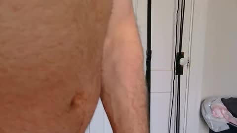 hockeyjock17 online show from March 25, 12:34 pm