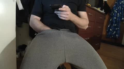 Hockey Player online show from December 6, 4:30 am