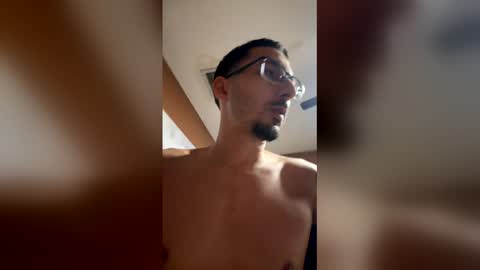 hoeskii online show from February 5, 4:27 am