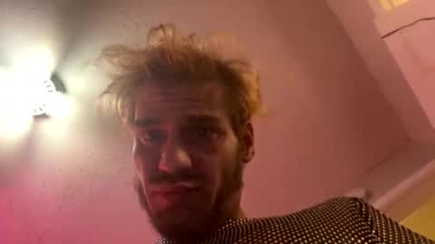 hoffman0189 online show from March 5, 8:01 am