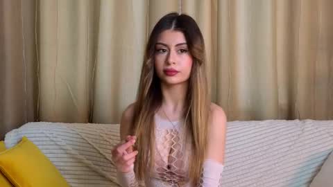 Moni Monica online show from February 1, 8:00 am