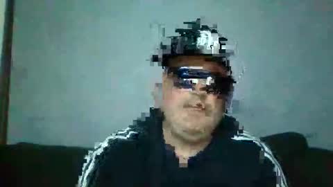 holden_minutz online show from April 29, 6:40 am