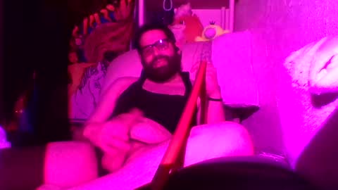 holding_the_leash online show from June 27, 4:29 am