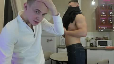 Extaz  Athrey  Howard online show from April 14, 6:55 pm