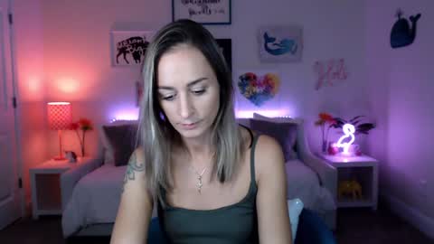 Holi Hurricane online show from October 1, 2:32 am