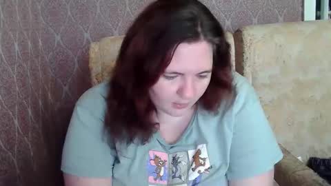 HollyXEva online show from May 17, 4:27 pm