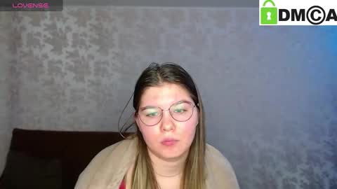 Snapshot of holy_michela chatting on January 28, 6:38 am Welcome guys  Pleasure to see you all here  My name is MichaelaTip menu is active Private is open  online show from January 28, 6:38 am