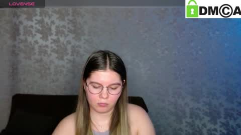 Snapshot of holy_michela chatting on January 23, 10:11 pm Welcome guys  Pleasure to see you all here  My name is MichaelaTip menu is active Private is open  online show from January 23, 10:11 pm